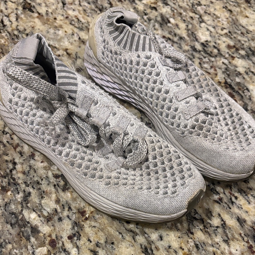 NOBULL Light Gray Women's Athletic Shoes